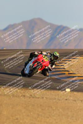 media/Dec-16-2023-CVMA (Sat) [[bb38a358a2]]/Race 13 Amateur Supersport Middleweight/